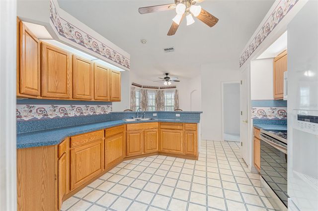 8212 N ZAVAL AVENUE, Dunnellon, FL 34433