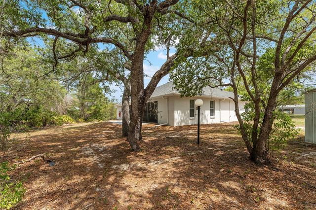 8212 N ZAVAL AVENUE, Dunnellon, FL 34433
