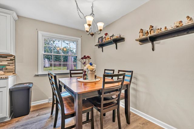 52 Hillview DR, Roanoke, VA 24019