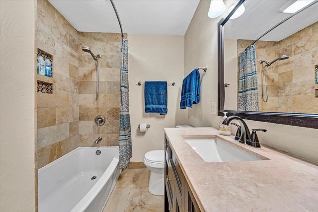 52 Hillview DR, Roanoke, VA 24019