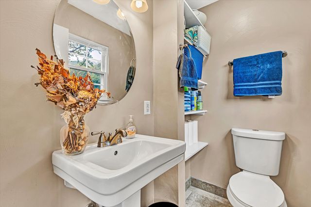 52 Hillview DR, Roanoke, VA 24019