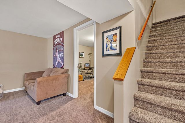 52 Hillview DR, Roanoke, VA 24019