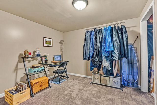 52 Hillview DR, Roanoke, VA 24019