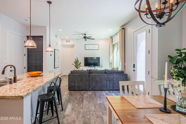 6565 E THOMAS Road 1129, Scottsdale, AZ 85251