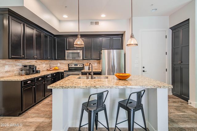 6565 E THOMAS Road 1129, Scottsdale, AZ 85251