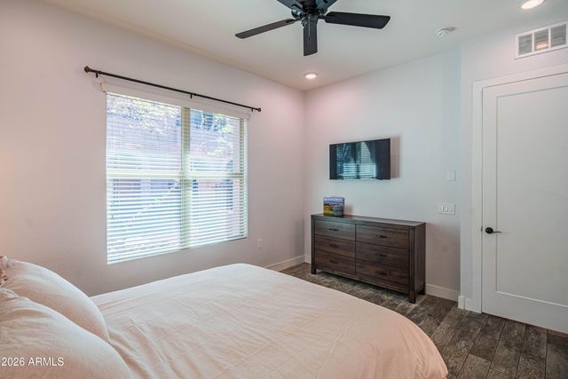 6565 E THOMAS Road 1129, Scottsdale, AZ 85251