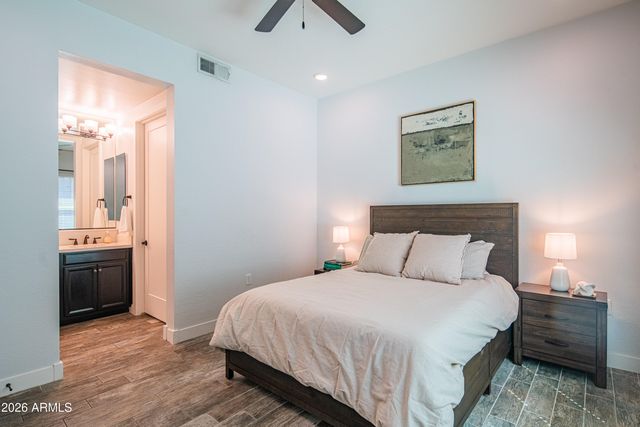 6565 E THOMAS Road 1129, Scottsdale, AZ 85251