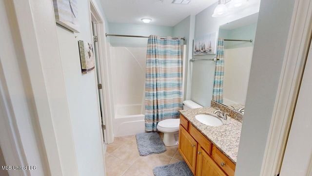 2228 Beach Drive, 408, Gulfport, MS 39507