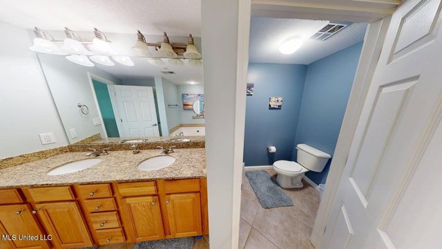 2228 Beach Drive, 408, Gulfport, MS 39507