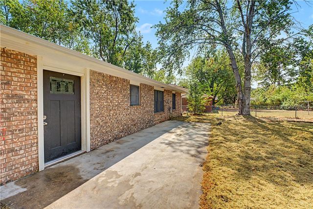604 N 34Th Street, Rogers, AR 72756