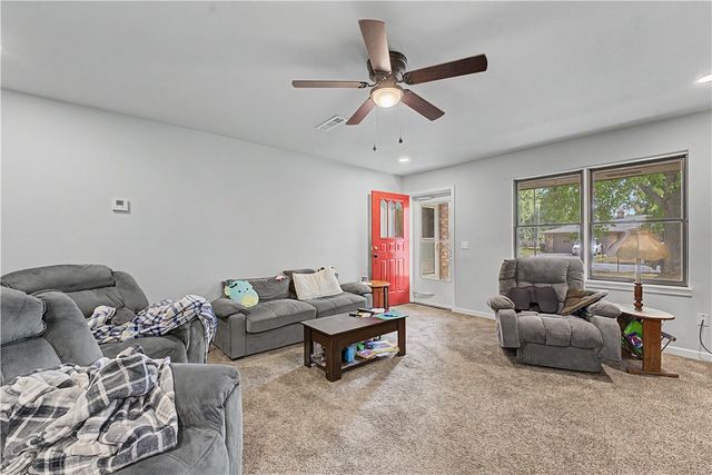 604 N 34Th Street, Rogers, AR 72756