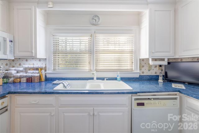 692 Capelsie Road, Candor, NC 27229