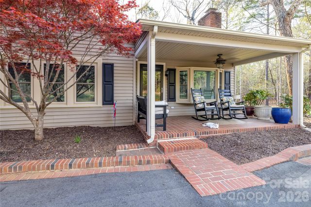 692 Capelsie Road, Candor, NC 27229