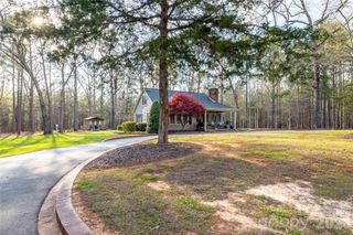 692 Capelsie Road, Candor, NC 27229