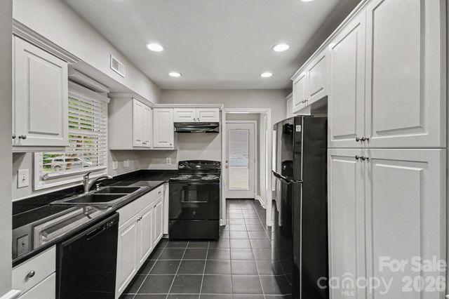 5200 Birchbark Lane, Charlotte, NC 28227