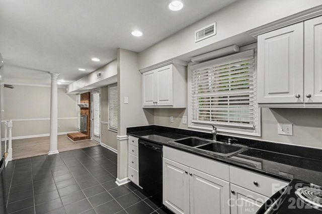5200 Birchbark Lane, Charlotte, NC 28227