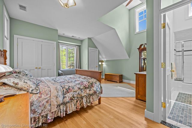 1041 Greentree Road, Bloomfield Hills, MI 48304