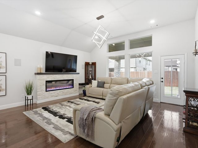 2304 Birdwatch Lane, Mansfield, TX 76063