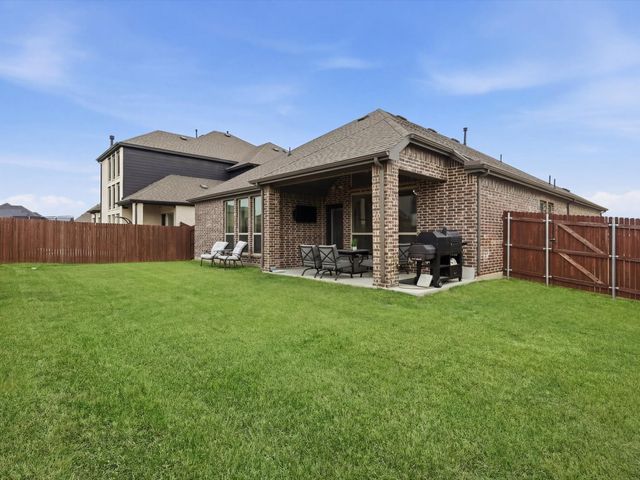 2304 Birdwatch Lane, Mansfield, TX 76063