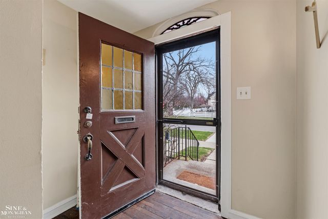 377 Rivard Boulevard, Grosse Pointe, MI 48230