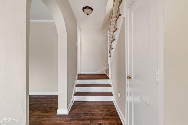 377 Rivard Boulevard, Grosse Pointe, MI 48230