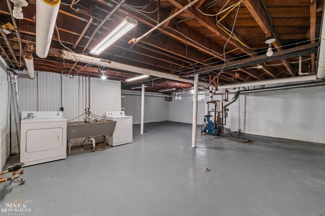 377 Rivard Boulevard, Grosse Pointe, MI 48230