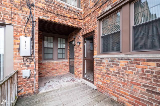 377 Rivard Boulevard, Grosse Pointe, MI 48230