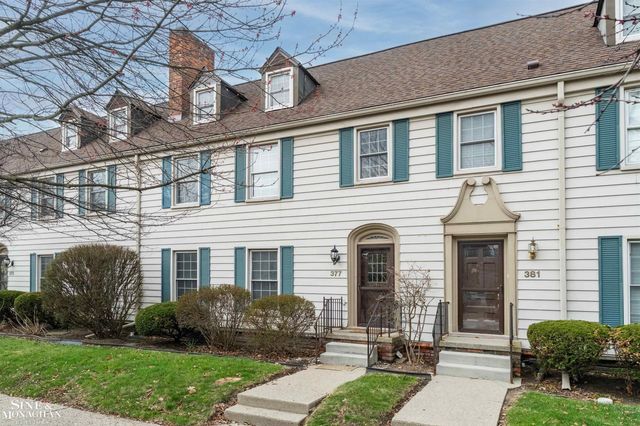 377 Rivard Boulevard, Grosse Pointe, MI 48230
