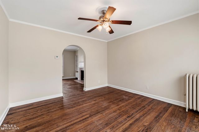 377 Rivard Boulevard, Grosse Pointe, MI 48230