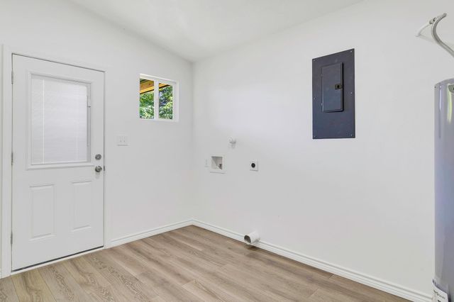 220 Tortuga Way, Point Blank, TX 77364