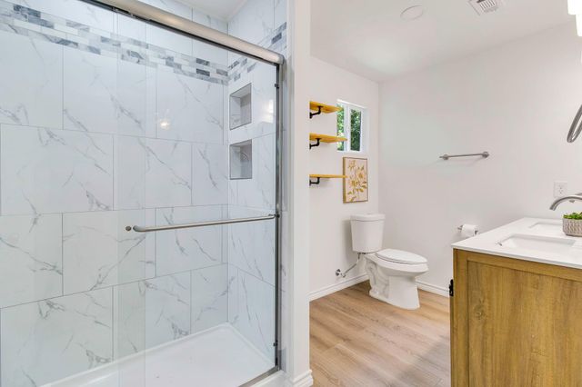 220 Tortuga Way, Point Blank, TX 77364