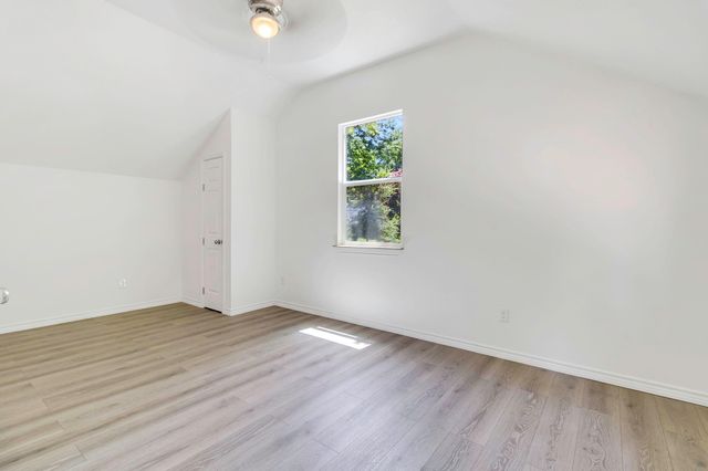 220 Tortuga Way, Point Blank, TX 77364