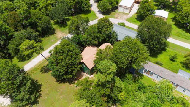 220 Tortuga Way, Point Blank, TX 77364