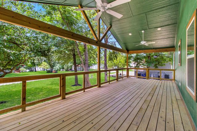 220 Tortuga Way, Point Blank, TX 77364