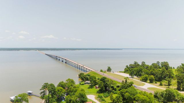 220 Tortuga Way, Point Blank, TX 77364