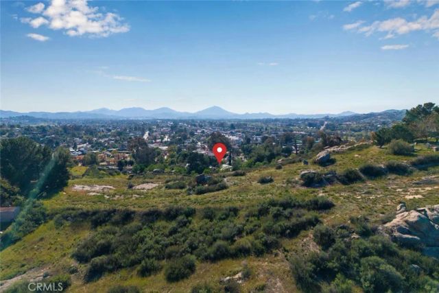 220 D Street, Ramona, CA 92065