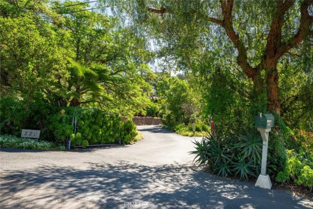 220 D Street, Ramona, CA 92065