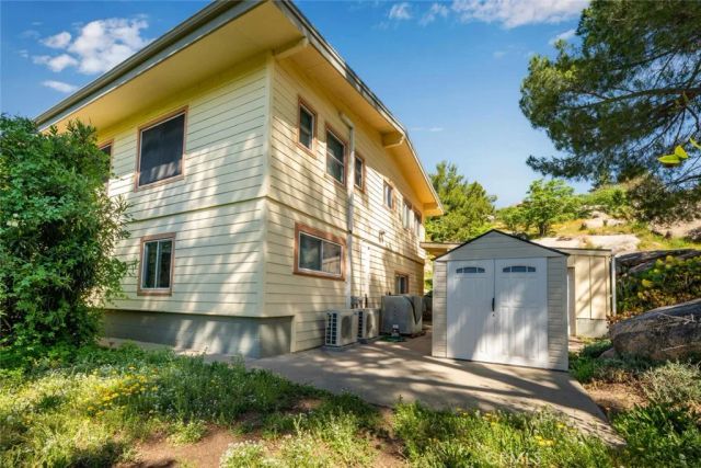 220 D Street, Ramona, CA 92065