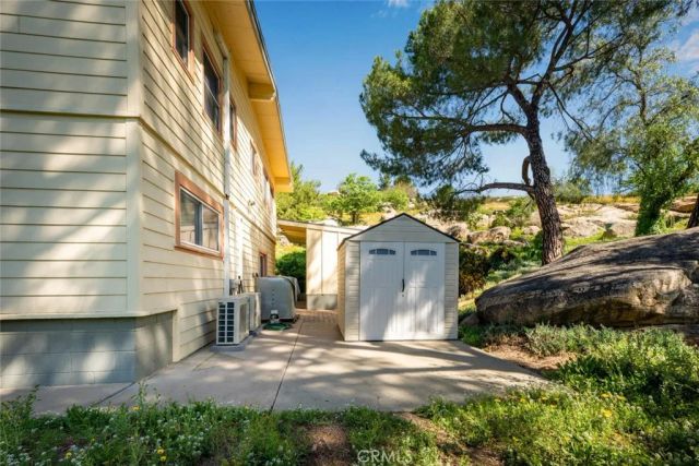 220 D Street, Ramona, CA 92065