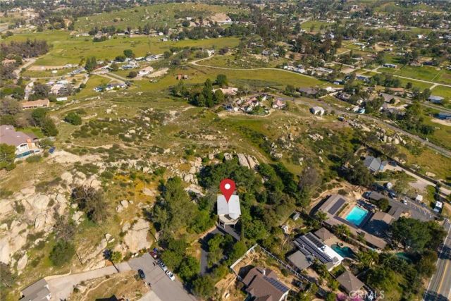 220 D Street, Ramona, CA 92065