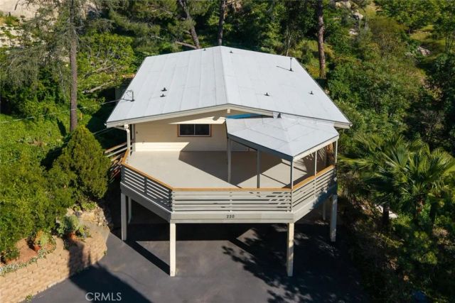 220 D Street, Ramona, CA 92065