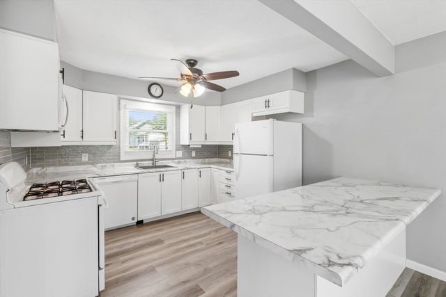 1022 W 13th Street, Davenport, IA 52804