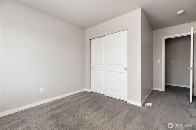 360 SW Ballast Way, Oak Harbor, WA 98277