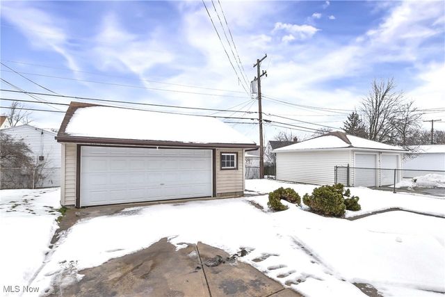 15817 Northwood Avenue, Maple Heights, OH 44137