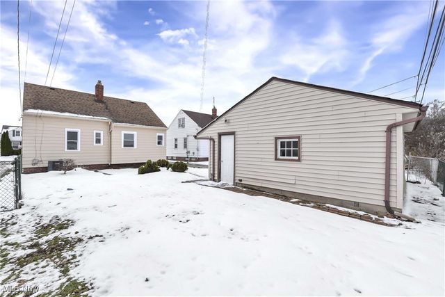 15817 Northwood Avenue, Maple Heights, OH 44137