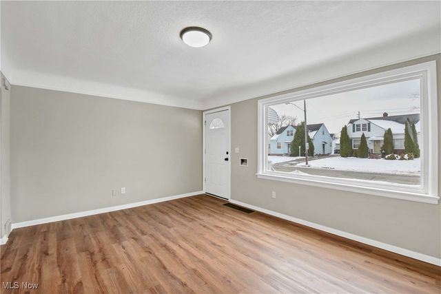 15817 Northwood Avenue, Maple Heights, OH 44137