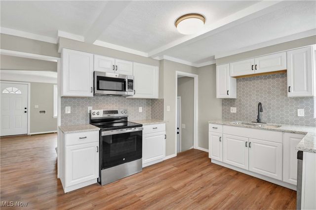 15817 Northwood Avenue, Maple Heights, OH 44137