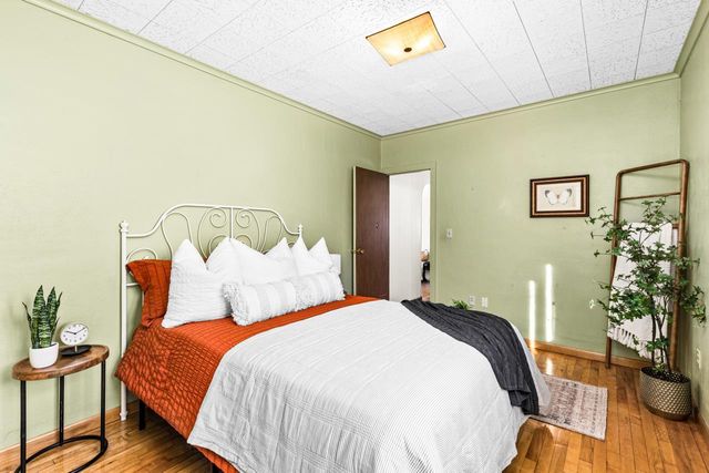 1107 E 6th St, Superior, WI 54880