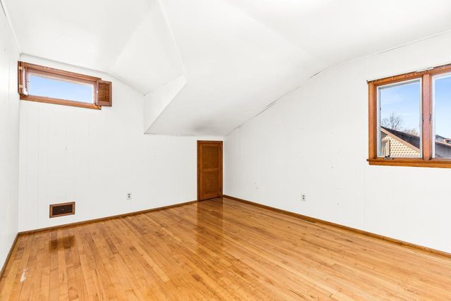 1107 E 6th St, Superior, WI 54880