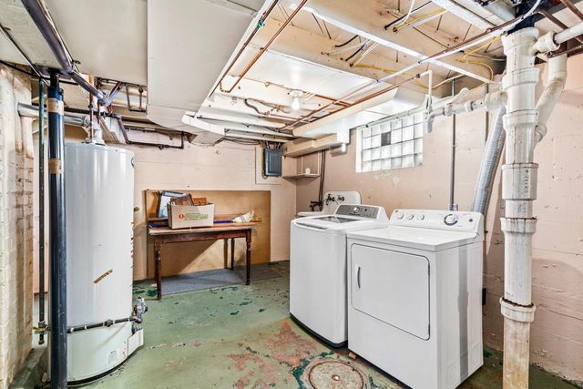 1107 E 6th St, Superior, WI 54880